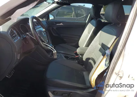 2021 Volkswagen Tiguan Se z USA, uszkodzony, nr VIN 3VV3B7AX4MM013821